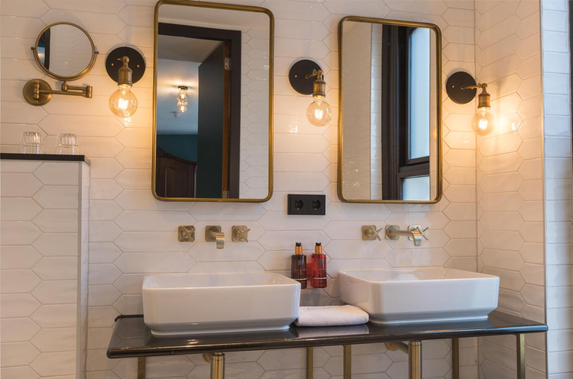 The Hendrick'S Hotel Amsterdam Room photo
